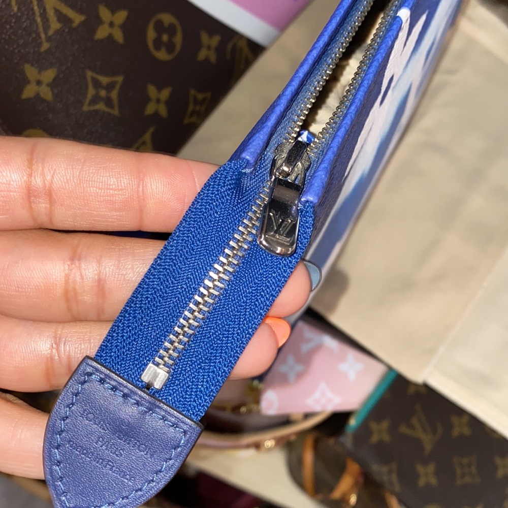 Louis Vuitton blue escale Toiletry 26 - Picture 7 of 7
